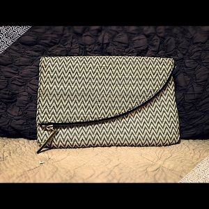 BRAND NEW, Italian leather, woven chevron clutch!